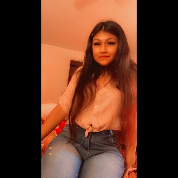 Meet your Posher, Ruth - Picture 1 of 1